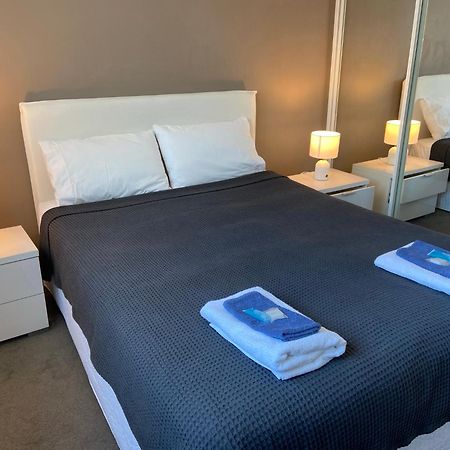 Surfers Beach Resort One Gold Coast Extérieur photo