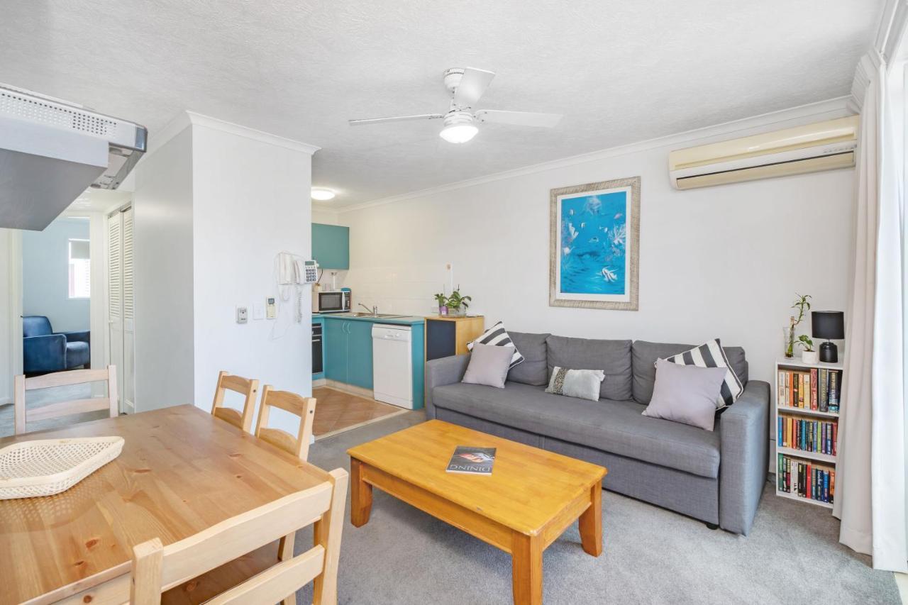 Surfers Beach Resort One Gold Coast Extérieur photo
