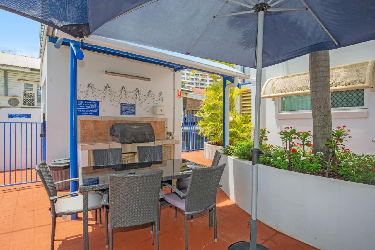 Surfers Beach Resort One Gold Coast Extérieur photo