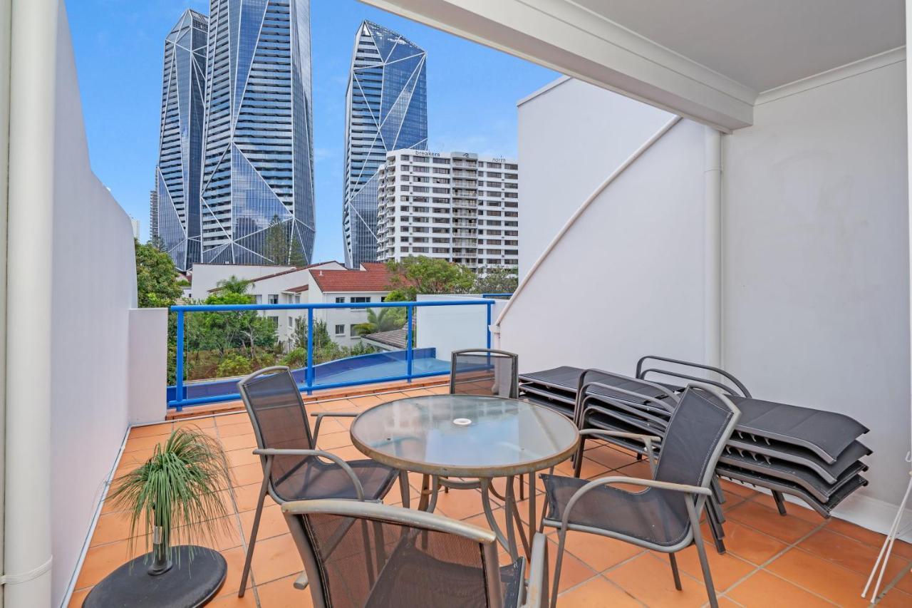 Surfers Beach Resort One Gold Coast Extérieur photo