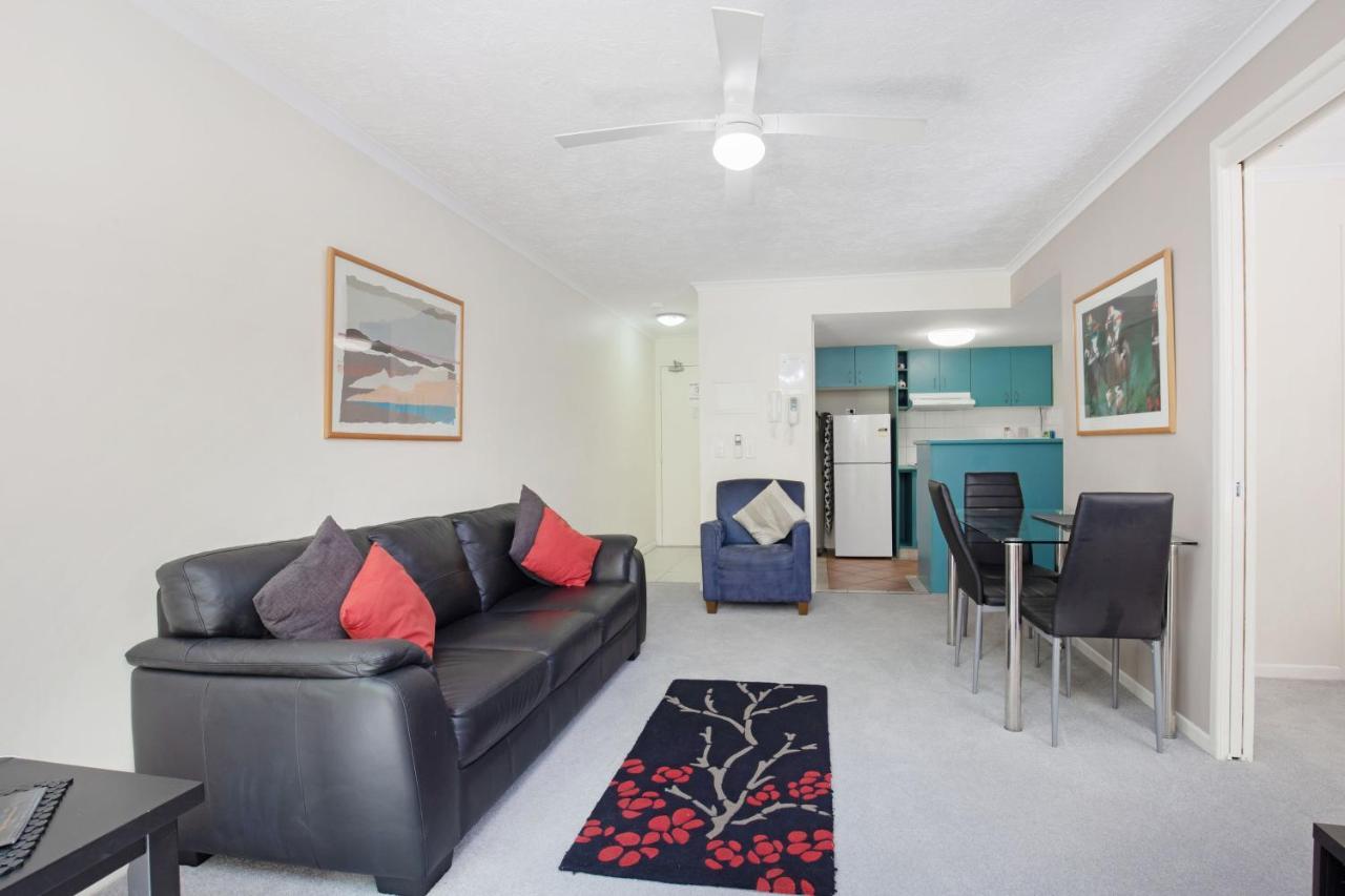 Surfers Beach Resort One Gold Coast Extérieur photo