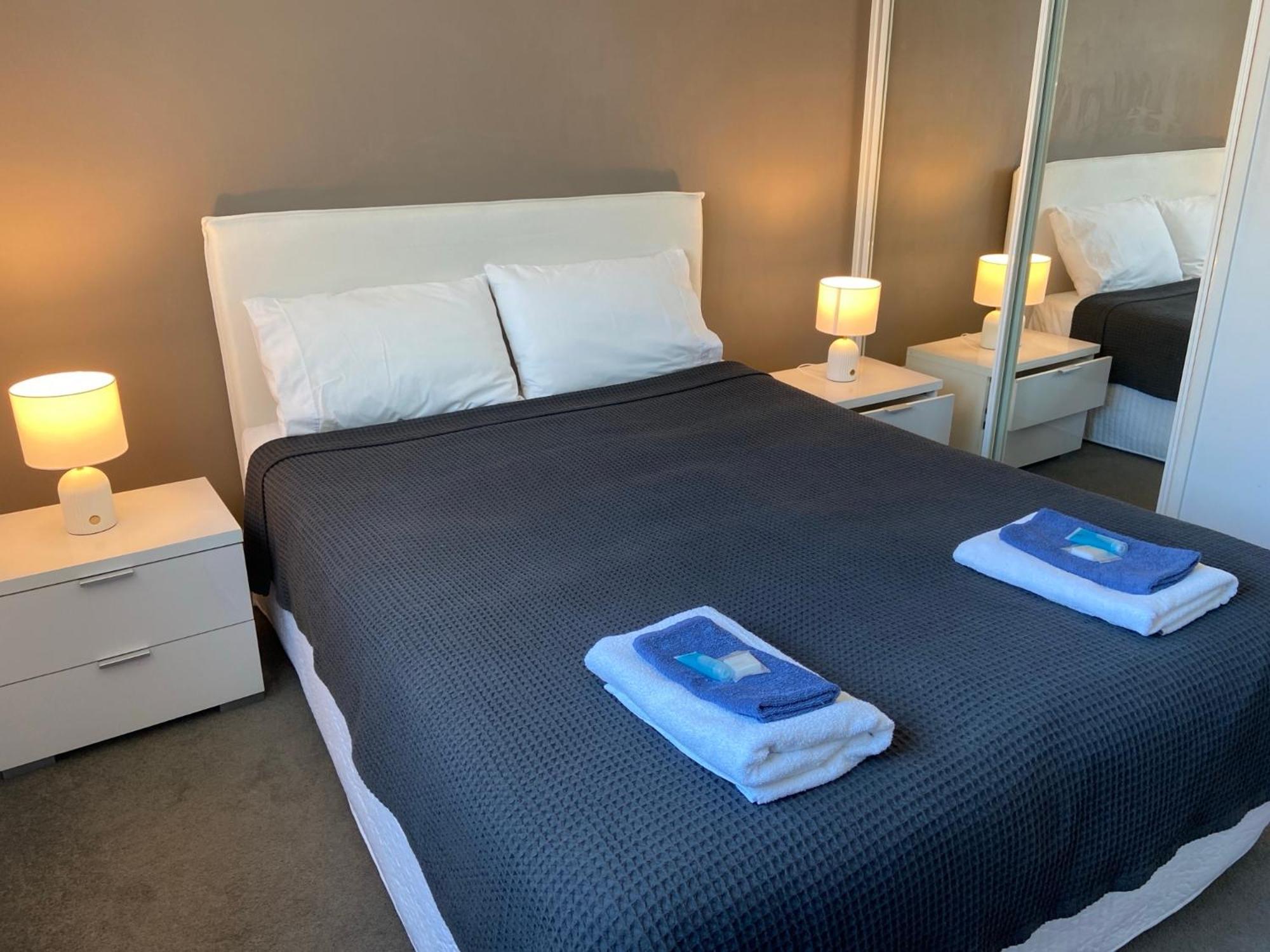 Surfers Beach Resort One Gold Coast Extérieur photo