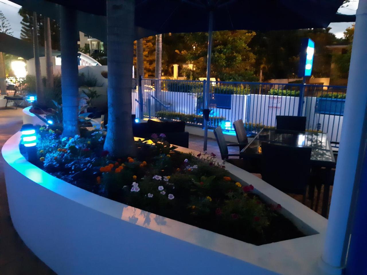 Surfers Beach Resort One Gold Coast Extérieur photo